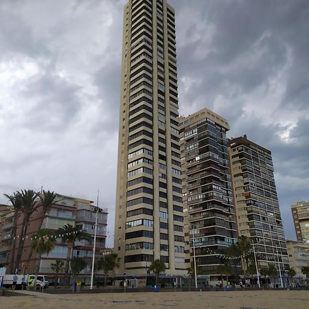 Luminoso Apartamento En Primera Linea De Playa Benidorm Exterior foto
